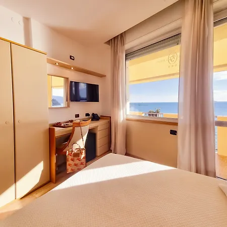 佛罗里达莱里奇酒店 3* 莱里奇