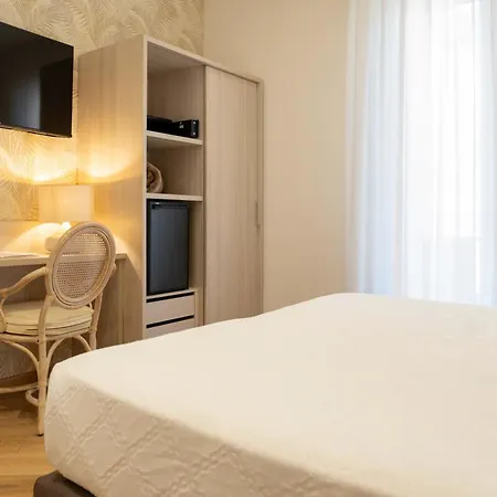 Hotel Florida 3*